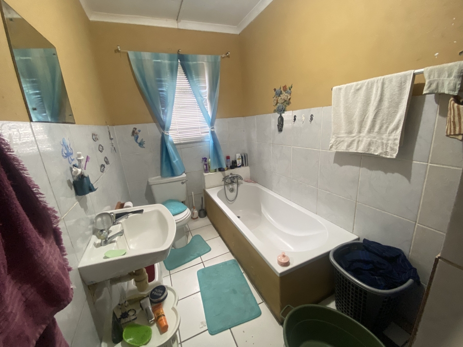 3 Bedroom Property for Sale in Hawston Western Cape